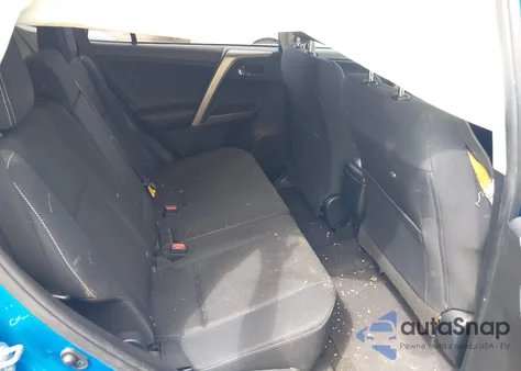 2017 Toyota Rav4 Xle z USA, uszkodzony, nr VIN JTMRFREV0HJ707149